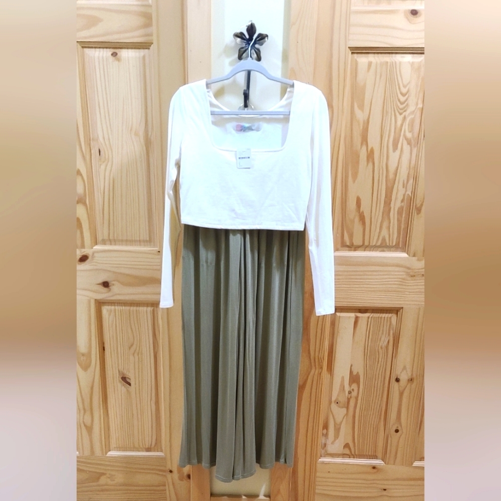 Free People 2 piece crop top and wide legged pants